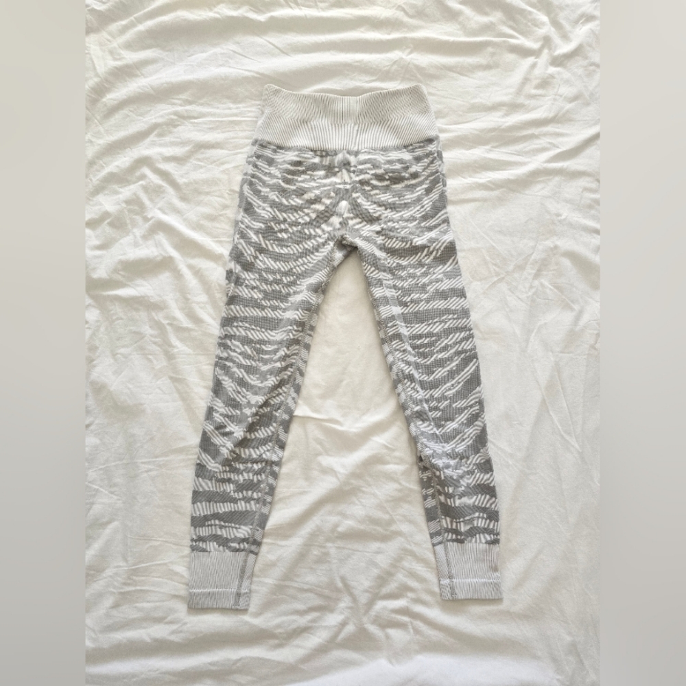 Zebra tiger pattern workout pants gym leggings